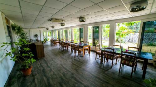 Hotel Casuarina Bay