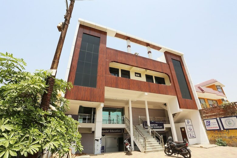Oyo 37381 Hotel The Elite Inn