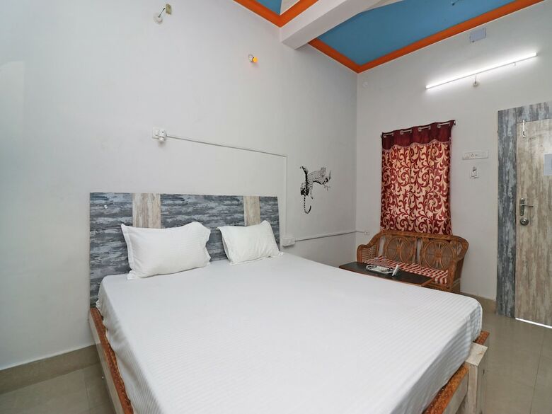 Oyo 42729 Hotel Kavin's Inn