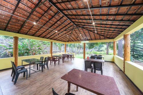 Hotel Oyo 39471 Jma Garden Resorts