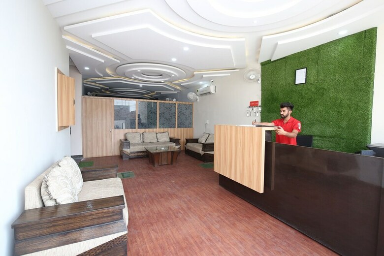 Hotel Oyo 42991 Mehra Dhaba
