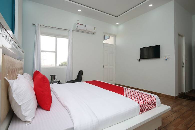 Hotel Oyo 42991 Mehra Dhaba