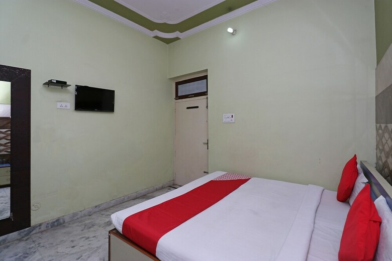 Oyo 29309 Hotel Taj Palace