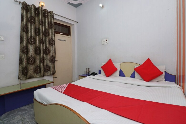 Oyo 29309 Hotel Taj Palace