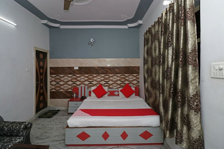Oyo 29309 Hotel Taj Palace