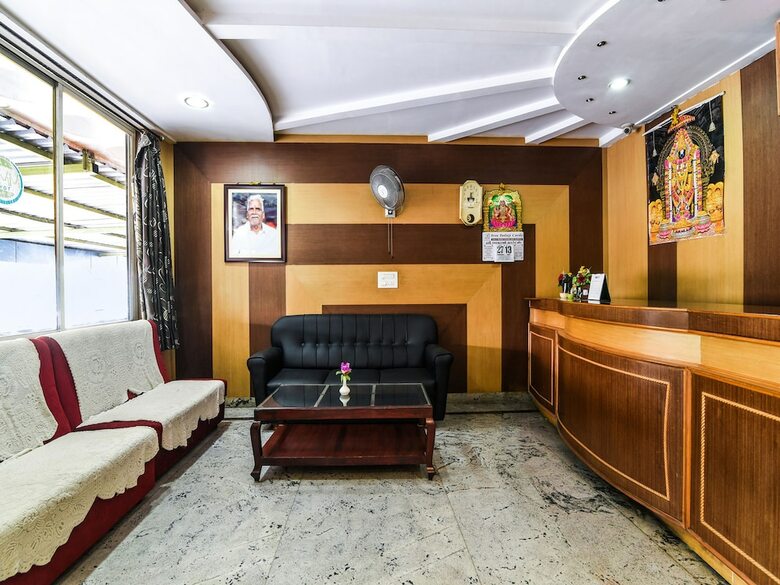 Oyo 33010 Hotel Mmr Towers