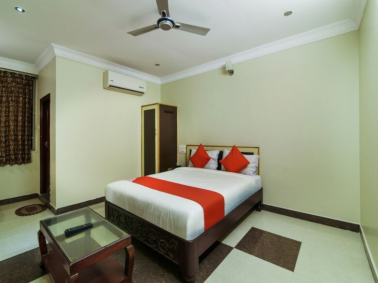 Oyo 33010 Hotel Mmr Towers