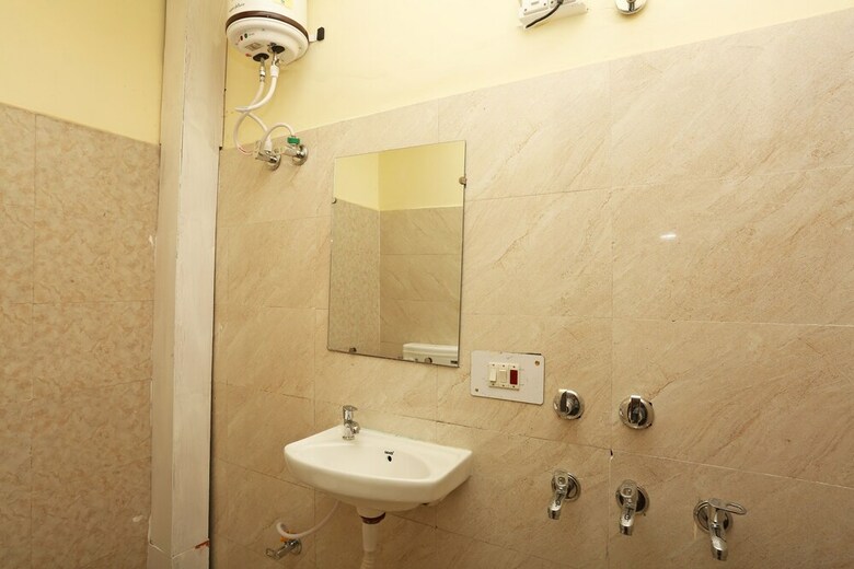 Oyo 44809 Hotel Dream Connect