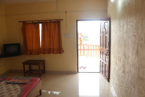 Hostal Sujit Guest House