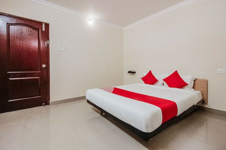 Hotel Oyo Flagship 30254 Flagship Blessings
