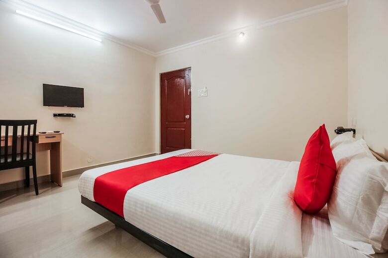 Hotel Oyo Flagship 30254 Flagship Blessings