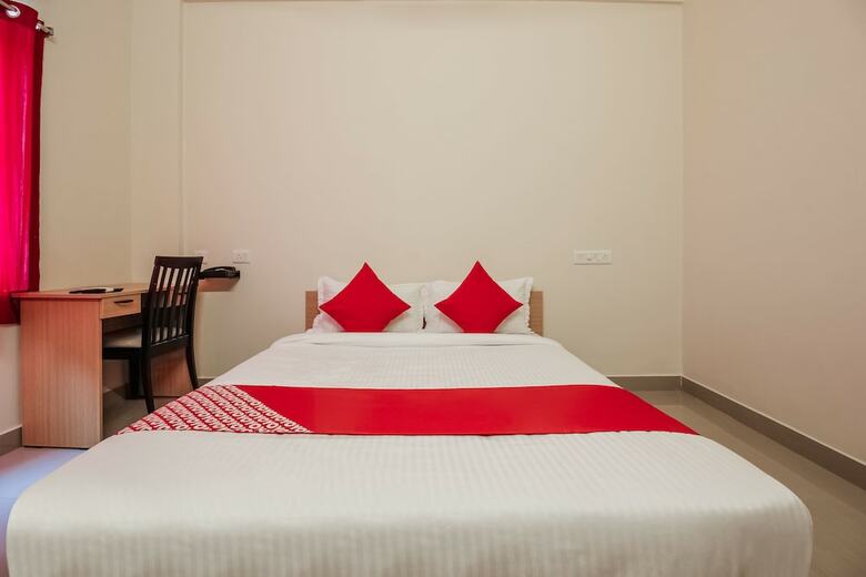 Hotel Oyo Flagship 30254 Flagship Blessings