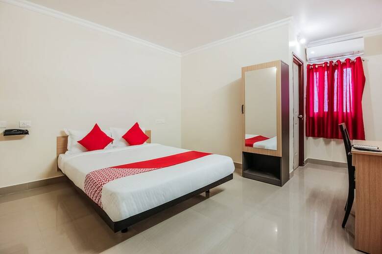 Hotel Oyo Flagship 30254 Flagship Blessings