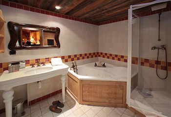 Hotel H�tel Les Suites Du Montana