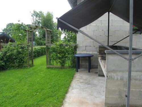 Quaint Apartment In Ondenval With Terrace