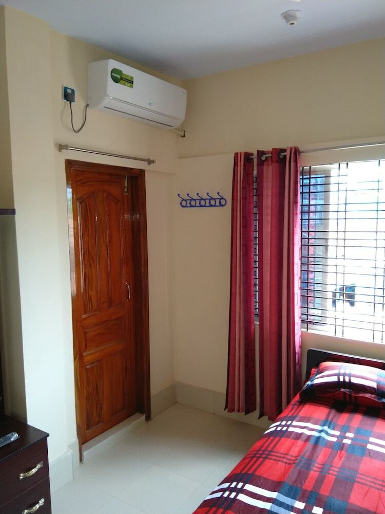 Hostal Hotel Premier Residential