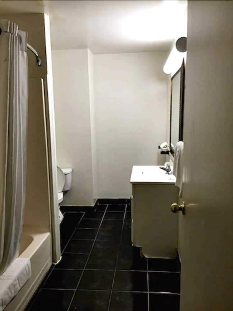 Motel Regal Inn & Suites