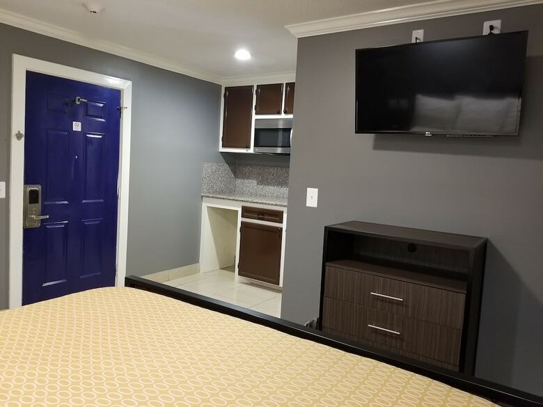Hotel Lone Star Inn By Fairbridge