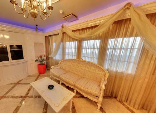 Hotel Coco de Annex (Love Hotel)