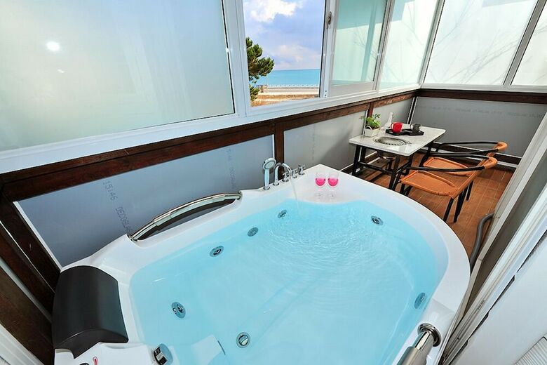 Hotel Sea Road Pension