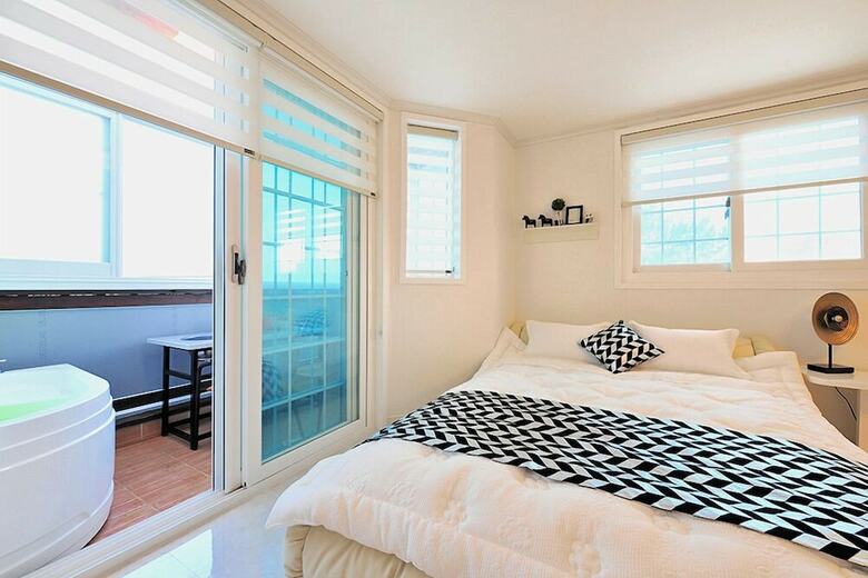 Hotel Sea Road Pension
