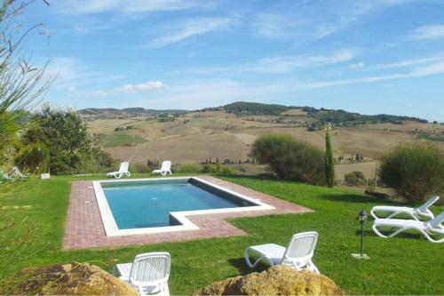 Pienza Villa Sleeps 13 Pool Wifi