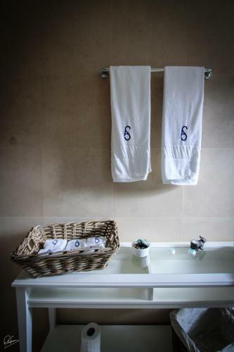 Bed & Breakfast Quinta Da Torre - Casas de Campo