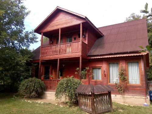 Hostal Pensiunea Casa Bratia