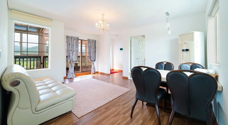 Yangyang Hillstar Pension