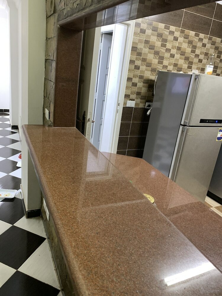 Aparthotel Hostal Latino