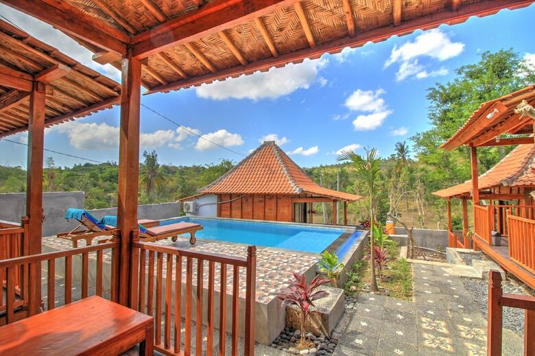 Bed & Breakfast Raja Bungalow