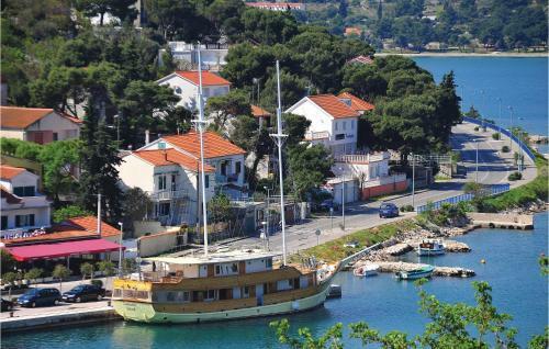 One-bedroom Apartment In Tisno