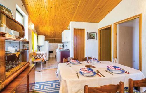Two-bedroom Apartment In Sv.juraj