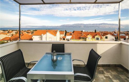 Two-bedroom Apartment In Supetar