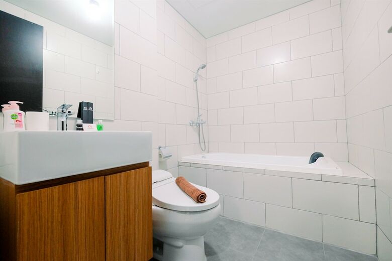 Simply 2br Lexington Apartment