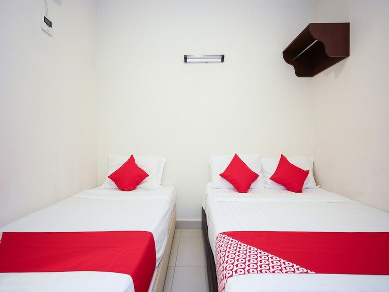 Oyo 44086 Jj Hotel