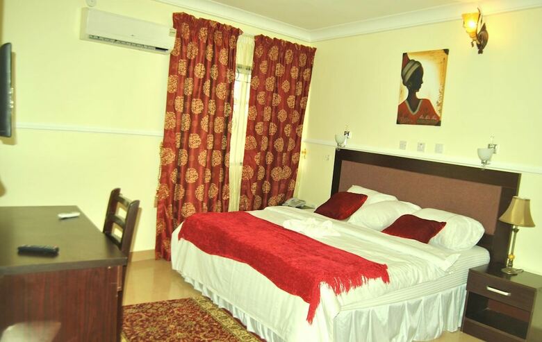 Hotel Eastern Comfort And Suites