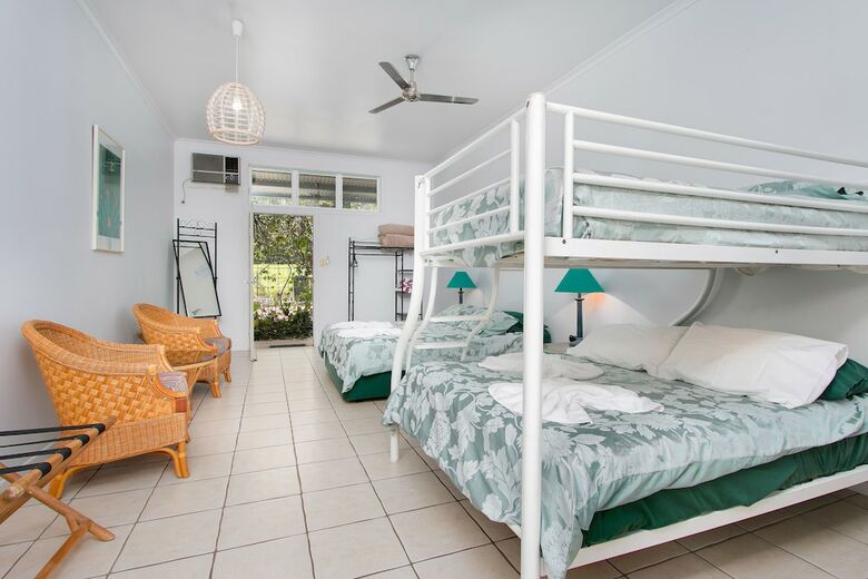 Daintree Wild Zoo & Bed And Breakfast
