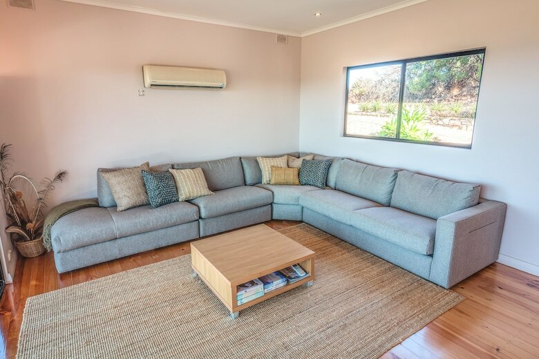 Antechamber Bay Retreats
