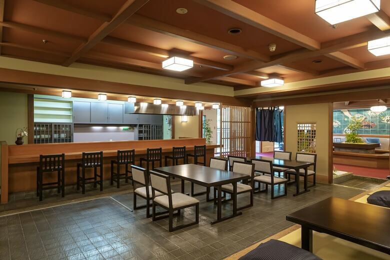 Yamanaka Spa Hanatsubaki