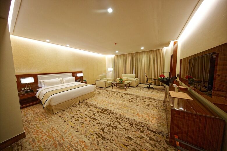 Hotel Royal Swiss Lahore