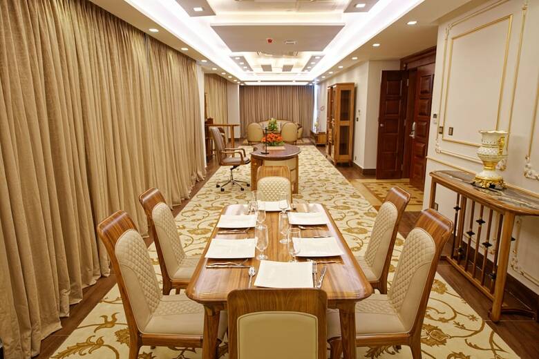 Hotel Royal Swiss Lahore