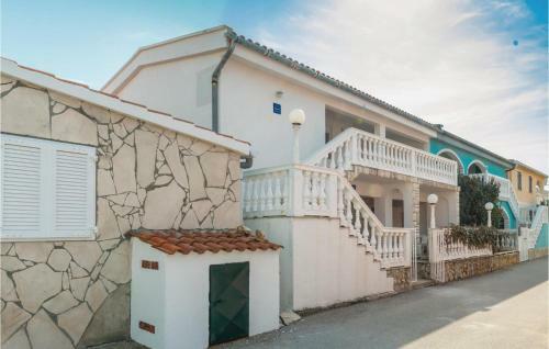 Two-bedroom Apartment In Vir