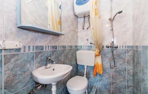 One-bedroom Apartment In Vir