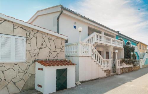 Two-bedroom Apartment In Vir