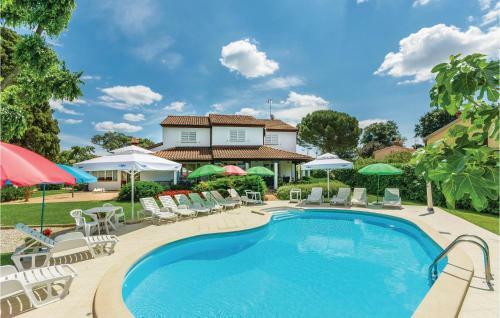 One-bedroom Apartment In Porec