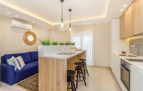 Five-bedroom Holiday Home In Polje
