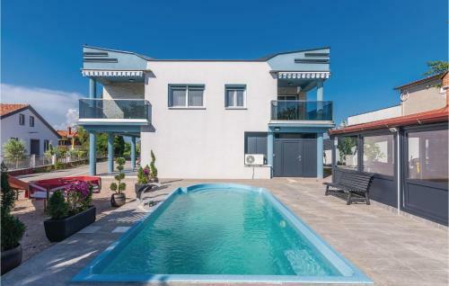 One-bedroom Apartment In Vrh