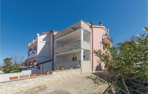 Studio Apartment In Porec