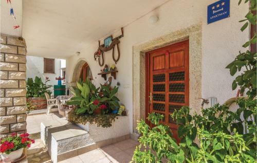 Two-bedroom Apartment In Porec
